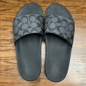 Coach slides black